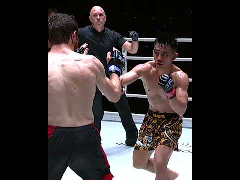 Joshua Pacio was IN THE ZONE against Mansur Malachiev 😎