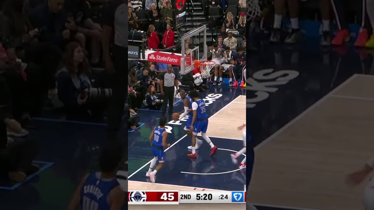 Darius Garland spin move 🌪️