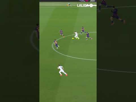 La velocidad de Víctor Muñoz ante el #Barça #LaLigaHighLights #BarçaOsasuna #VíctorMuñoz #Osasuna