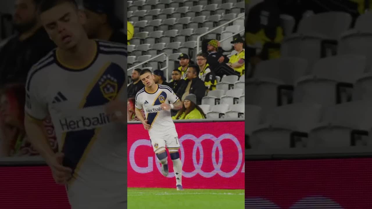 Gabriel Pec BANGER in Columbus, OH #lagalaxy #mls