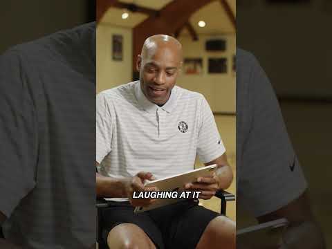 Vince just having fun out there 😎 #vincecarter #throwback #nba