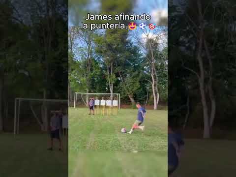 James demonstrating that free kick prowess 🎯⚽ (via James/IG)