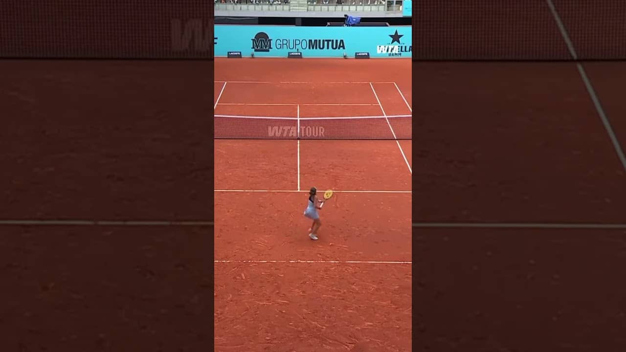 Leaving it all on the court! 😤 #WTA #HaileyBaptiste #MMOpen #Tennis