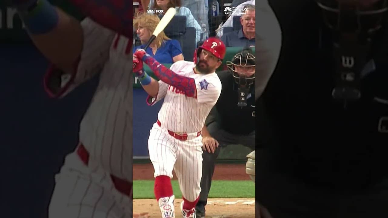 MY GOODNESS, KYLE... SECOND DECK DINGER! 💥