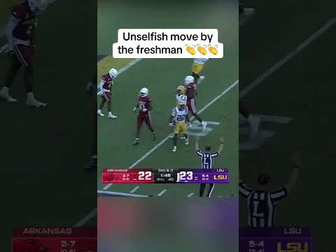 Instead of scoring the TD, Harlem Berry slid to end the game 👏