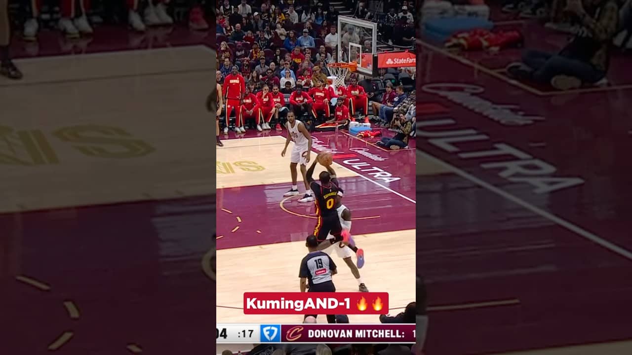 JK getting lots of buckets in the first half!! #hawks #nba #jonathankuminga