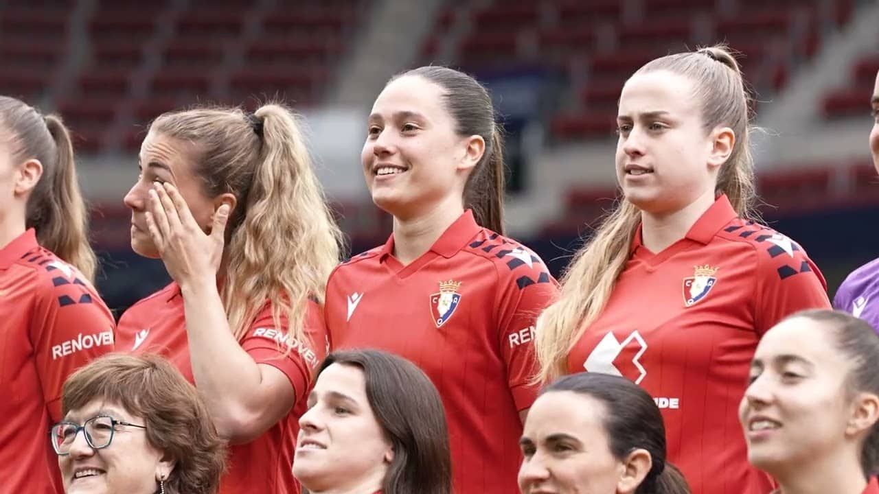 Así se hizo el póster de la temporada 2025/26 de Osasuna Femenino | Club Atlético Osasuna