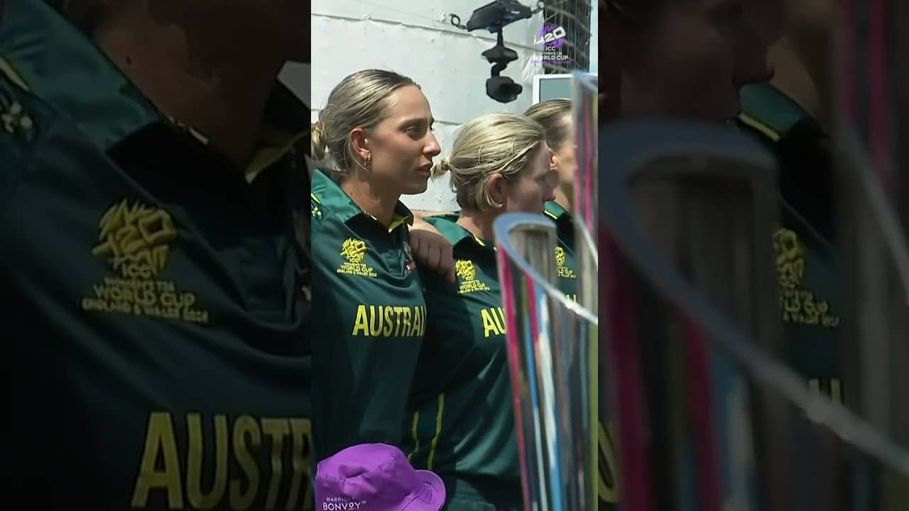 Emotions aplenty for Australia during the national anthem ahead of the big match 🇦🇺 #T20WorldCup