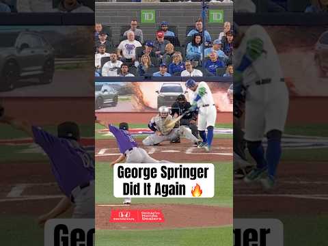 George Springer homers for the second game in a row 2️⃣ #Toronto #BlueJays