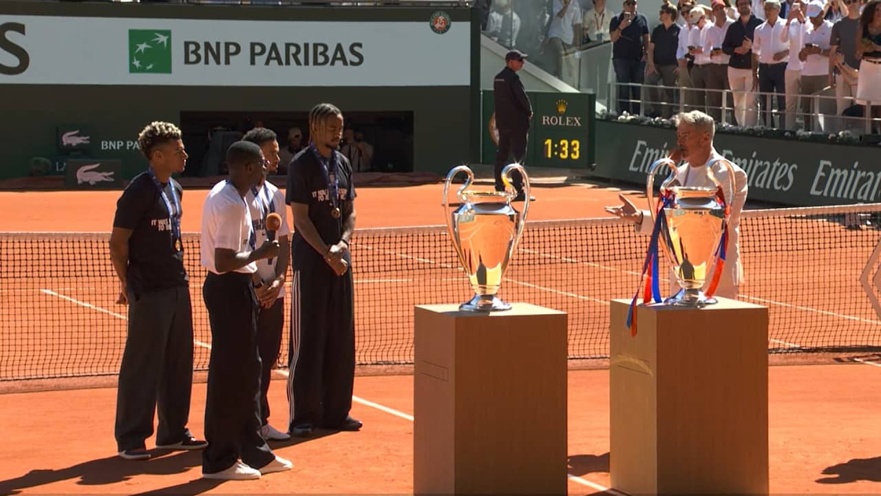 Roland-Garros 2026 - PSG Bring the Champions League Trophy to Court Philippe-Chatrier!