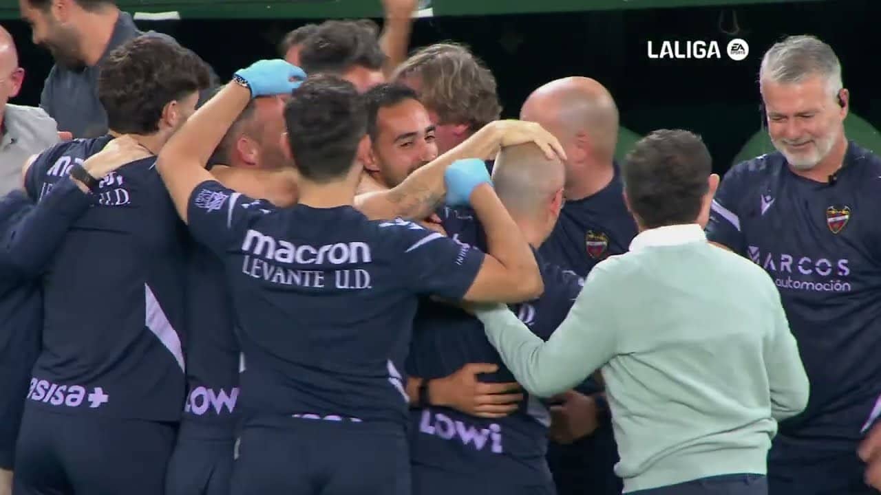HIGHLIGHTS | Real Betis Balompié 2-1 Levante UD