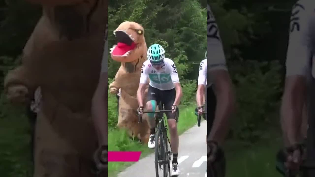 Happy birthday to one of the all-time greats, Chris Froome! Throwback to his battle with a T-rex 🦖