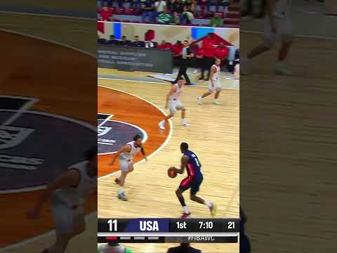 🇺🇸 James Huff is making life miserable in the paint 😤 #FIBAWC