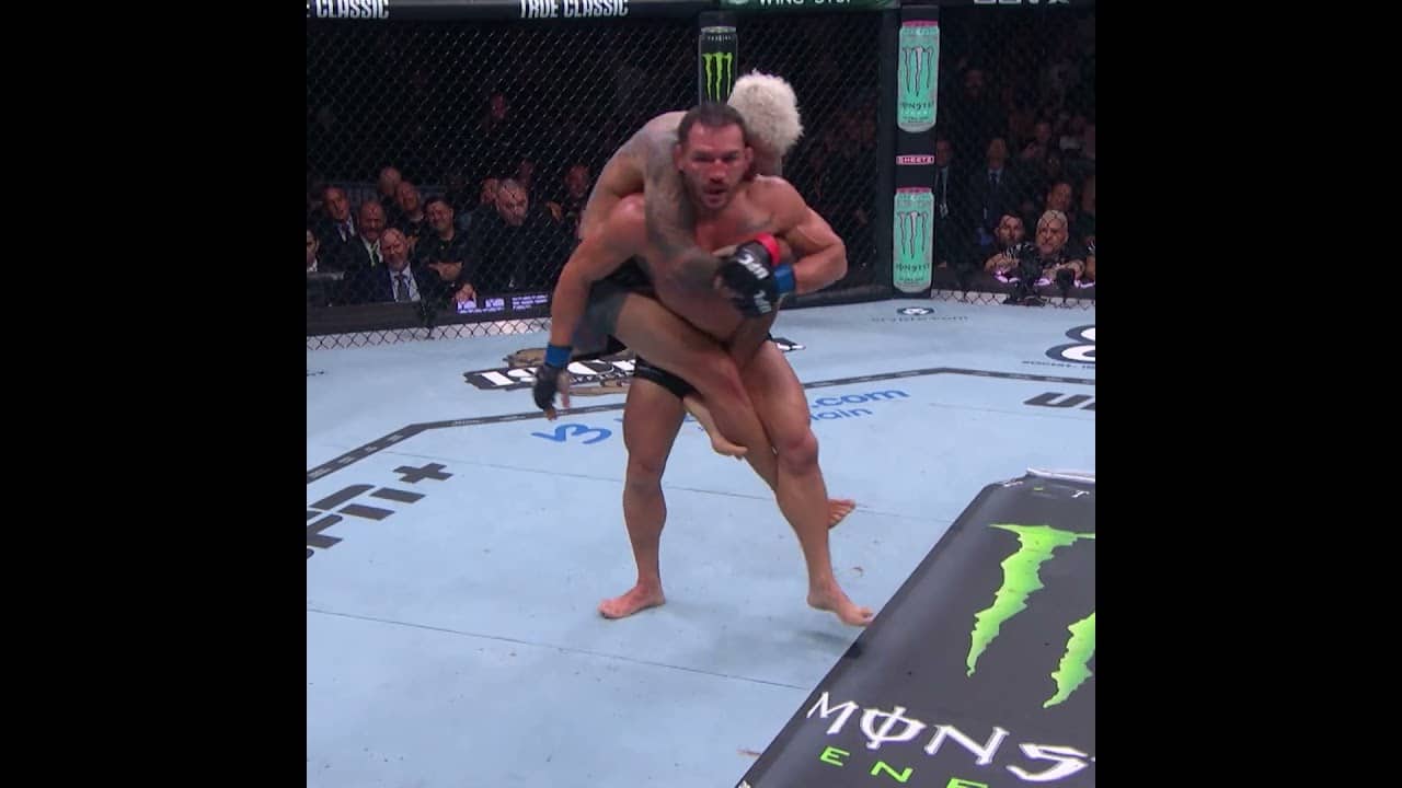 Joe Rogan was loving the slams 🤣 #ufcwhitehouse