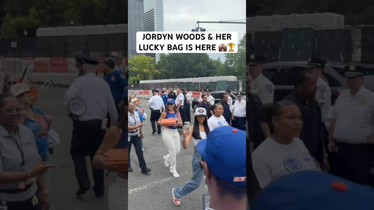 Of course Jordyn Woods and her bag made it 🏆💼