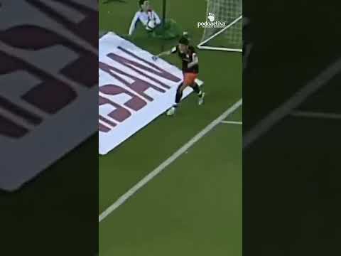 👟🦇 El toque da David Villa | VALENCIA CF