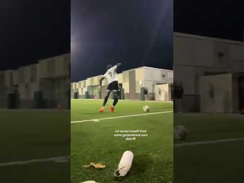 Saved the clip 😭 (via tshimpaka.alix/TT)