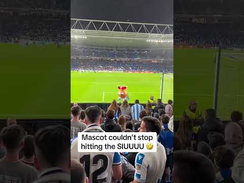 W mascot 😂👏 (via gadielvargas24/IG)