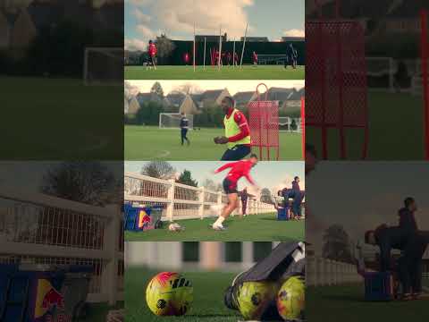 Frames from training 💪 #football #crystalpalace #training