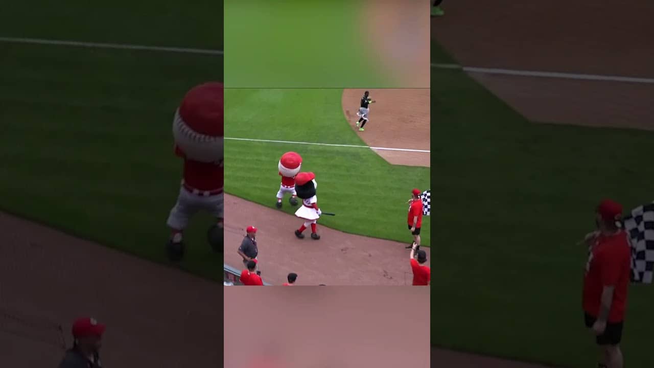 Reds mascot race is interrupted by Geraldo Perdomo 🤣