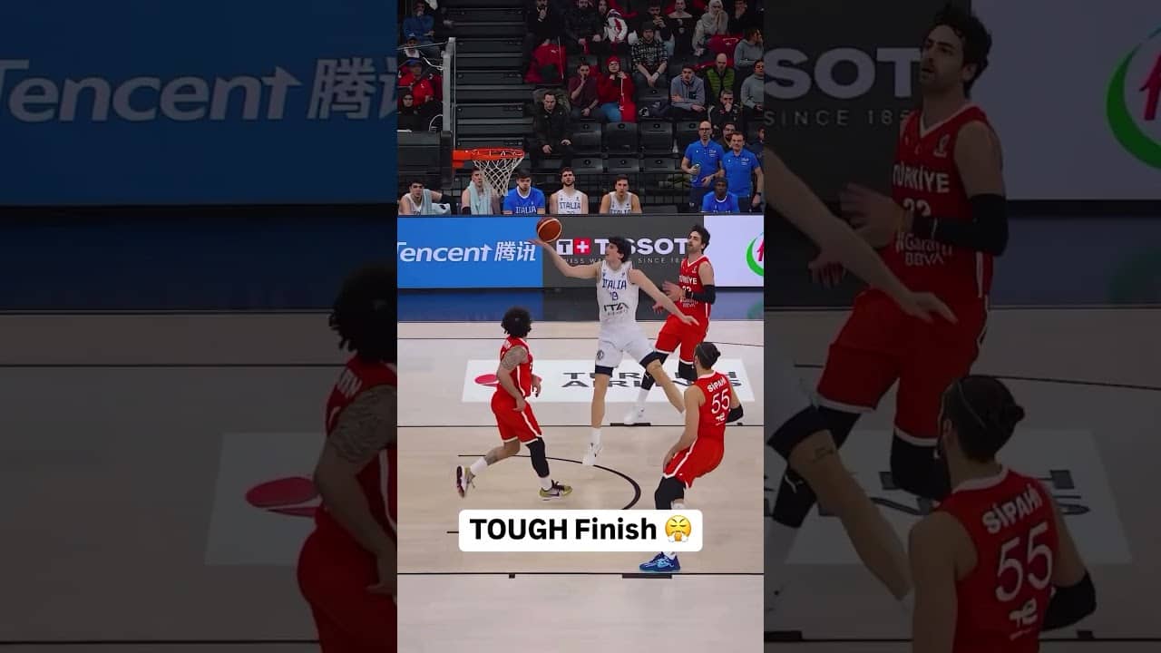 Muscled his way through traffic 💪🇮🇹 #EuroBasket
