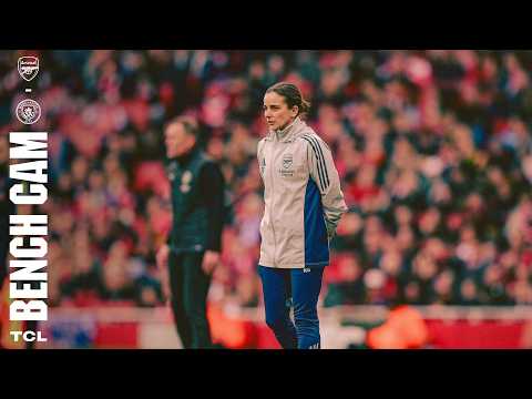 BENCH CAM | Renée Slegers celebrates our 1-0 win over Manchester City! | WSL