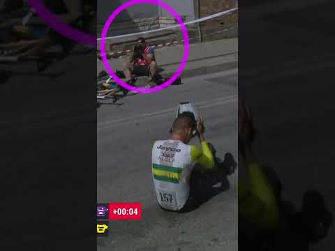 When the camera person was ready to spring into action at the Giro 📸😅