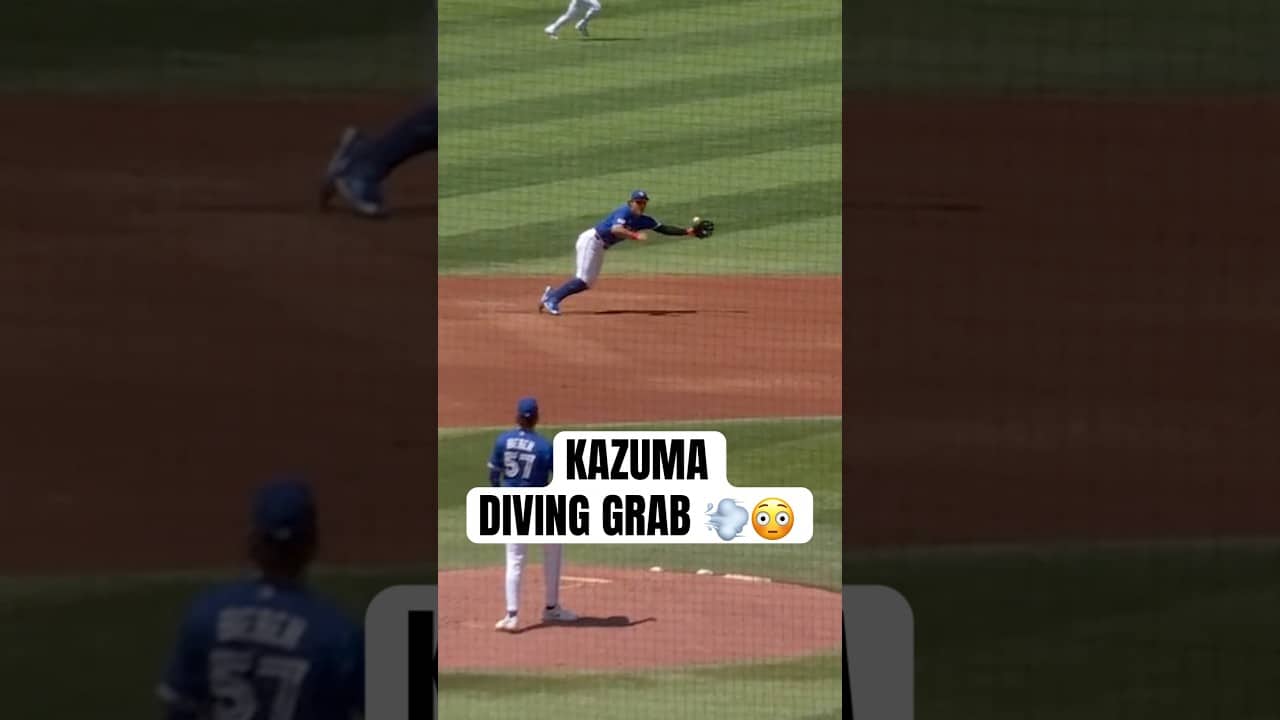 Kazuma Okamoto extends for a fantastic diving grab 👏 #MLB #Toronto #BlueJays