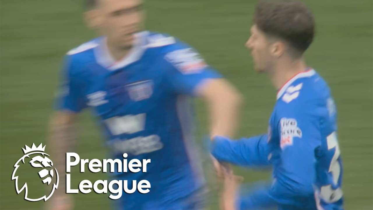 Trai Hume gives Sunderland late hope against Aston Villa | Premier League | NBC Sports