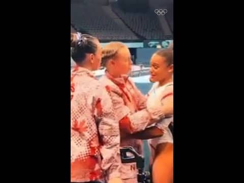 It was the ultimate example of competitors looking out for each other. 💞