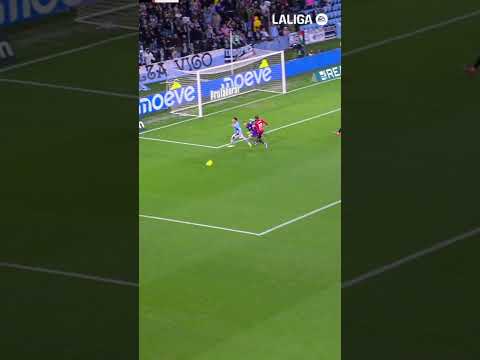 La parada de Sergio Herrera en el #CeltaOsasuna #LaLigaHighLights