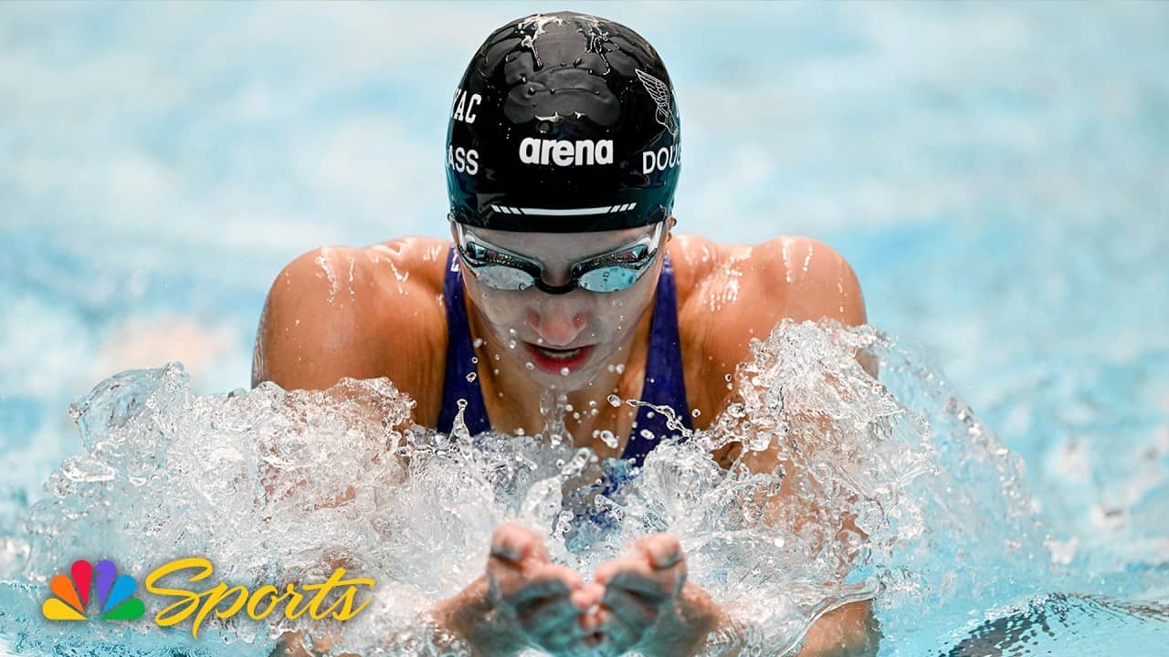 Kate Douglass' WORLD RECORD 50m freestyle helps her best Gretchen Walsh in Indianapolis | NBC Sports