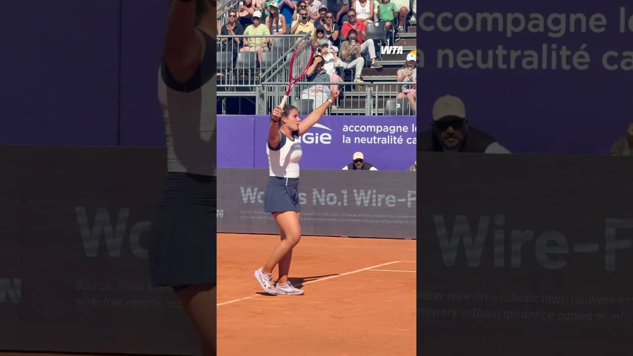 STUNNING in Strasbourg 🏆 Emma Navarro goes the distance against Mboko!! #IS26