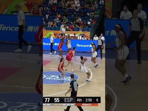 How do you defend that? 😵‍💫 #FIBAU17