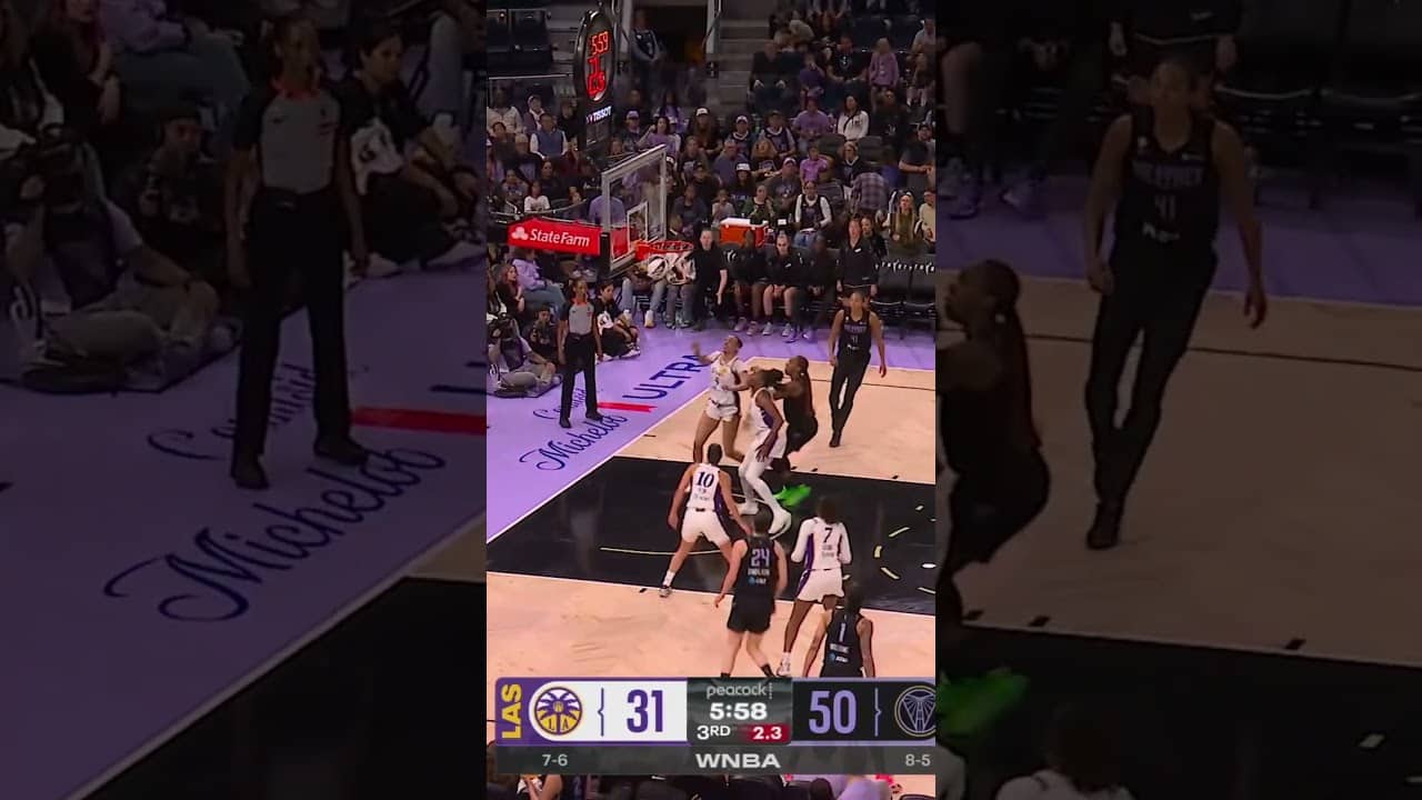 Cecilia Zandalasini Takes It All by Herself! 🔥😤 #wnba #goldenstatevalkyries #shorts #cecizandalasini