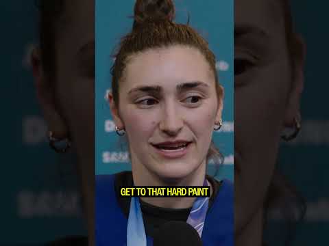 Hilary Knight ➕ Laila Edwards 🟰 CLUTCH 🇺🇸