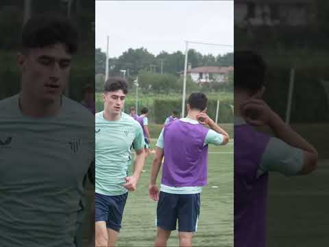 👣 Manex Lozano trabaja en su recuperación de la rotura de ligamento cruzado de su rodilla derecha.
