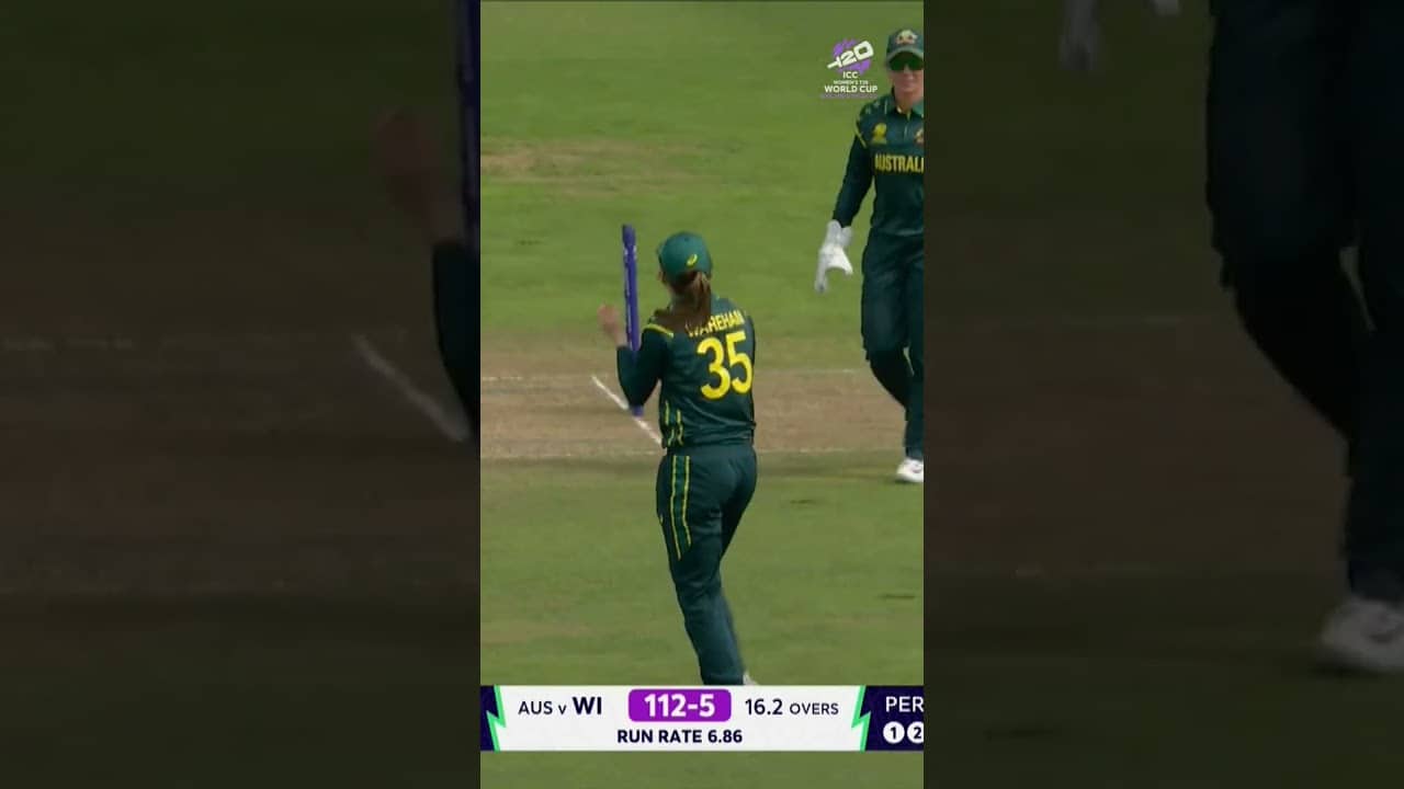 Georgia Wareham's bullet throw on display to run Deandra Dottin out 🎯 #T20WorldCup