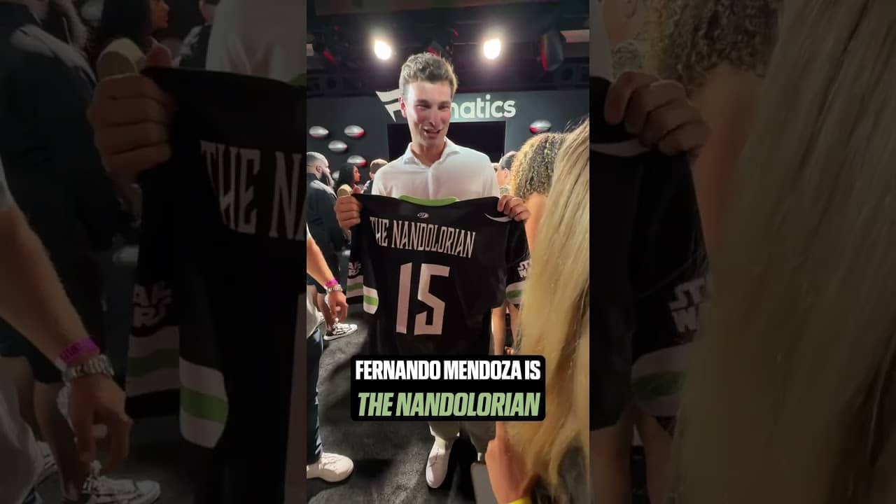 We heard Fernando Mendoza was a big StarWars fan 🥹