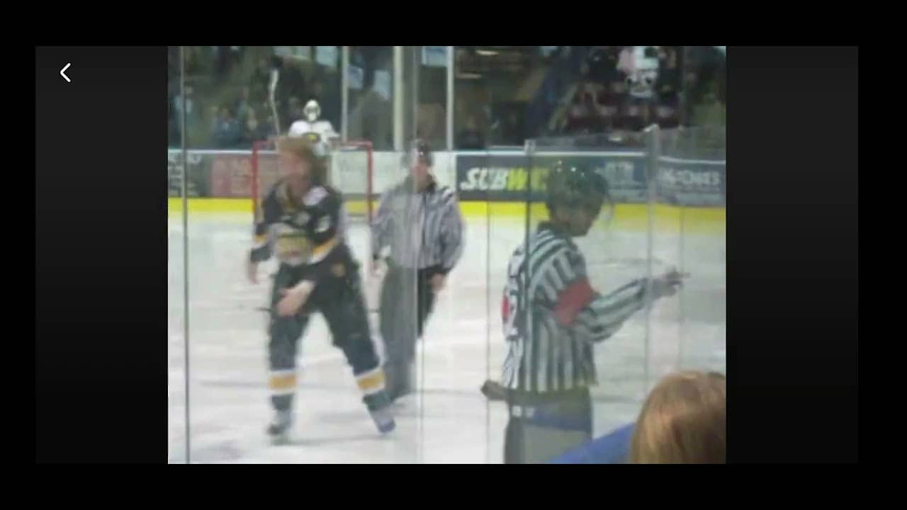 Brad Pawlowski vs Justin Dasilva #BCHL Feb 19/10 