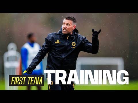 Work continues at Compton | First-team training ahead of the trip to Old Trafford