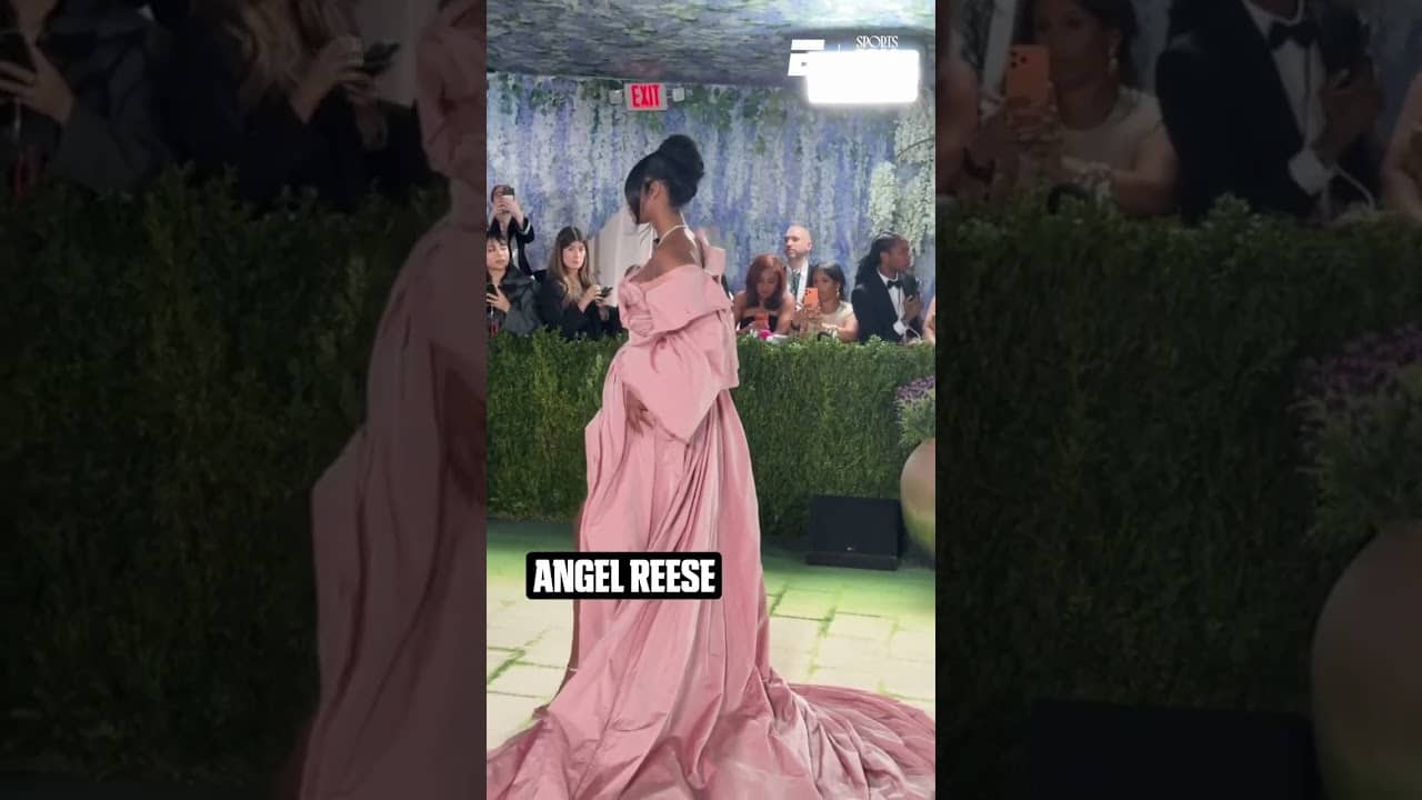 Which #MetGala look was your favorite? 🤩
