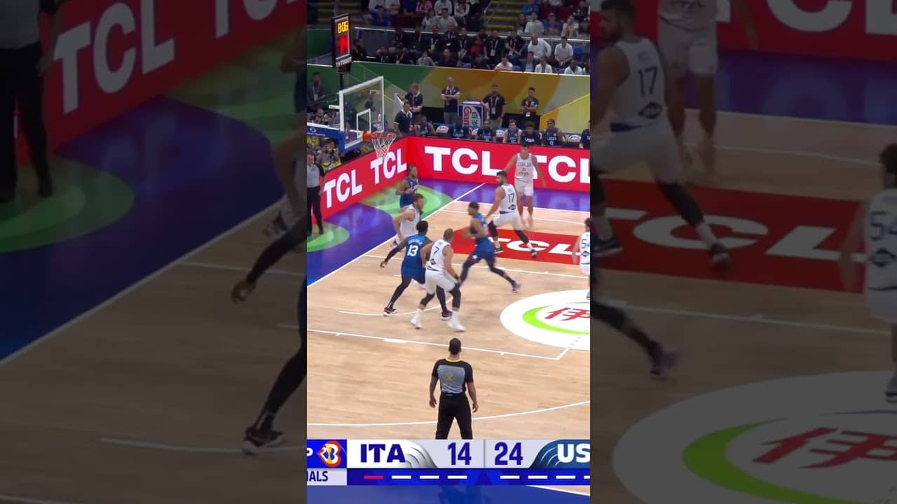 The Knicks connection has always been TOO smooth 🗽 #FIBAWC