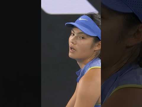 Raducanu wins RIDICULOUS point! 🥵