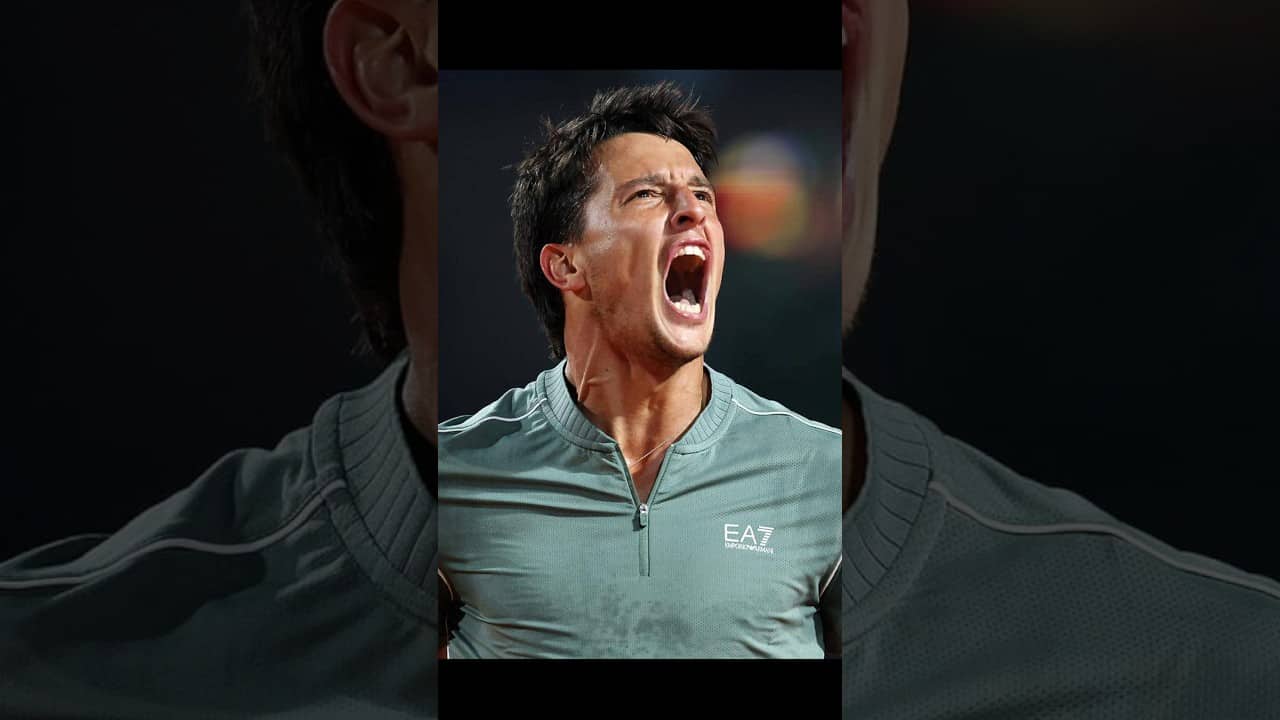 What racquet is Luciano Darderi using? 🎾🤓 #tennisracket
