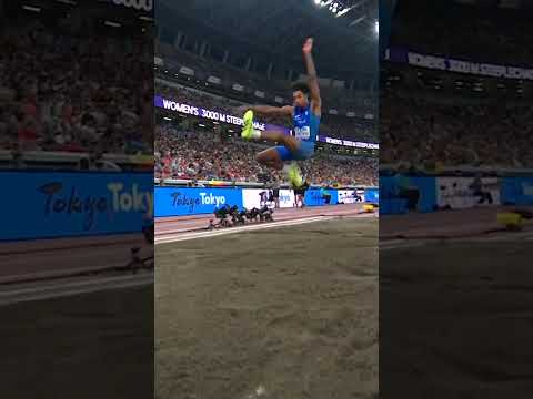 Furlani leaps to 8.39 PB to grab gold in Tokyo #worldathleticschamps #mattiafurlani