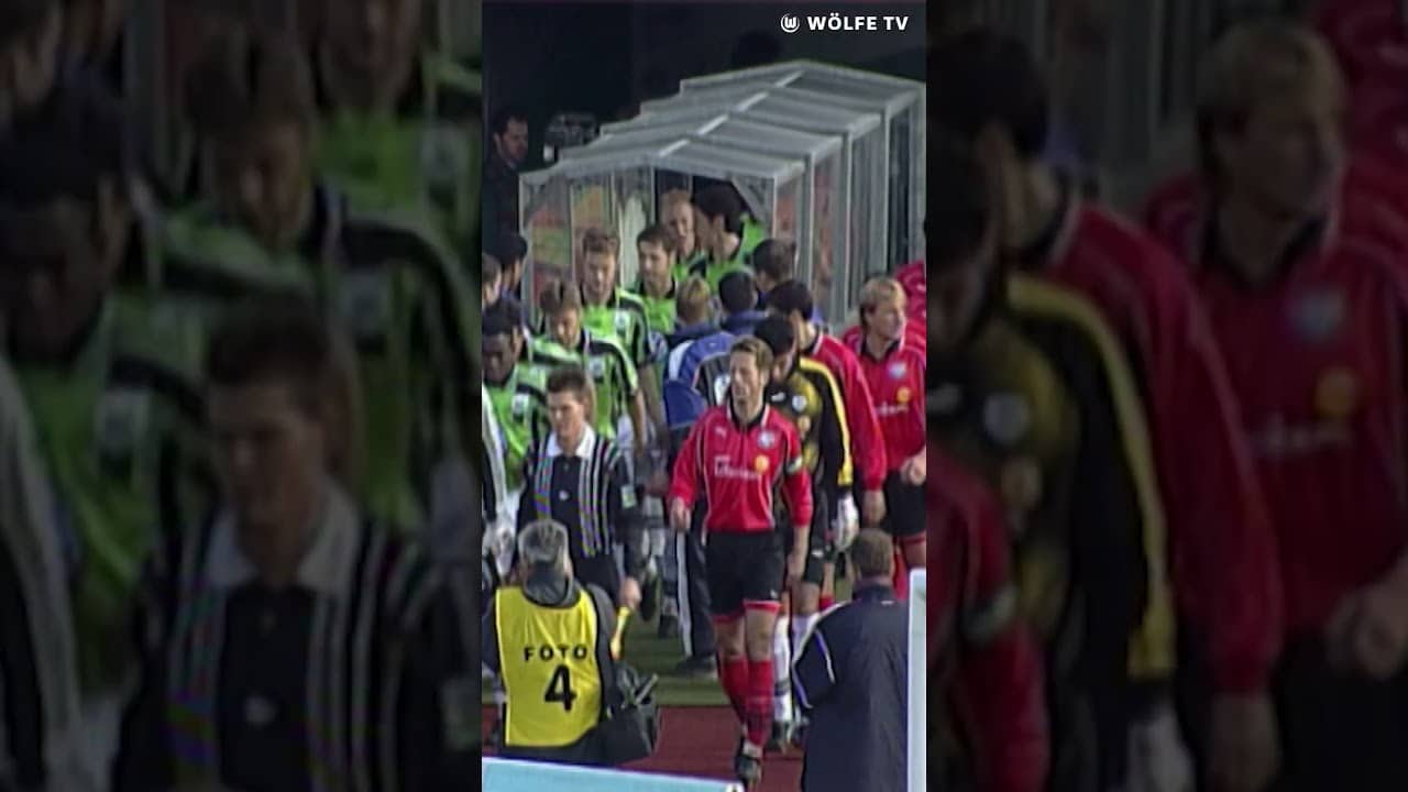 Spielertunnel 90er-Style 😂