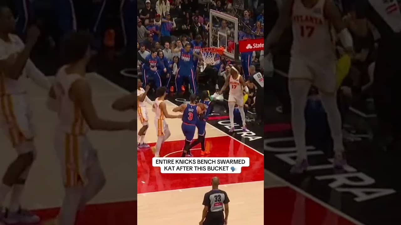 Knicks bench was LOVING this KAT bucket 🔥