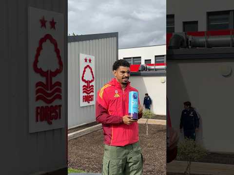 MGW accepts his Player of the Month trophy following training on Wednesday afternoon. 👊