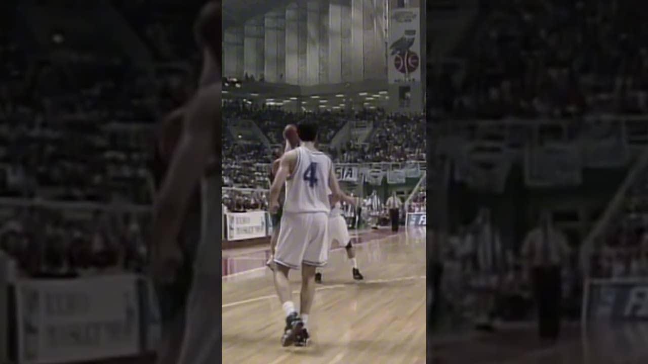 Sabonis with eyes in the back of his head 🤯 #FIBAWC
